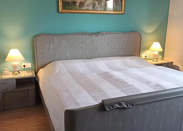 Zur Nachtigall 公寓 *